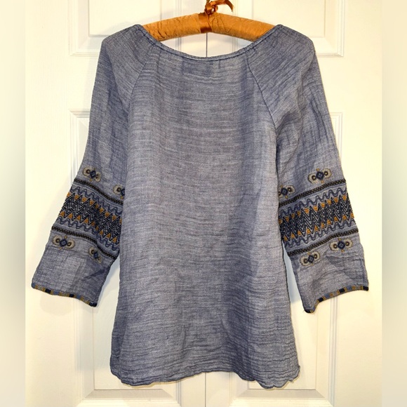 Johnny Was Workshop Amika Embroidered Peasant Top Blue Boho Size Small - Picture 2 of 9